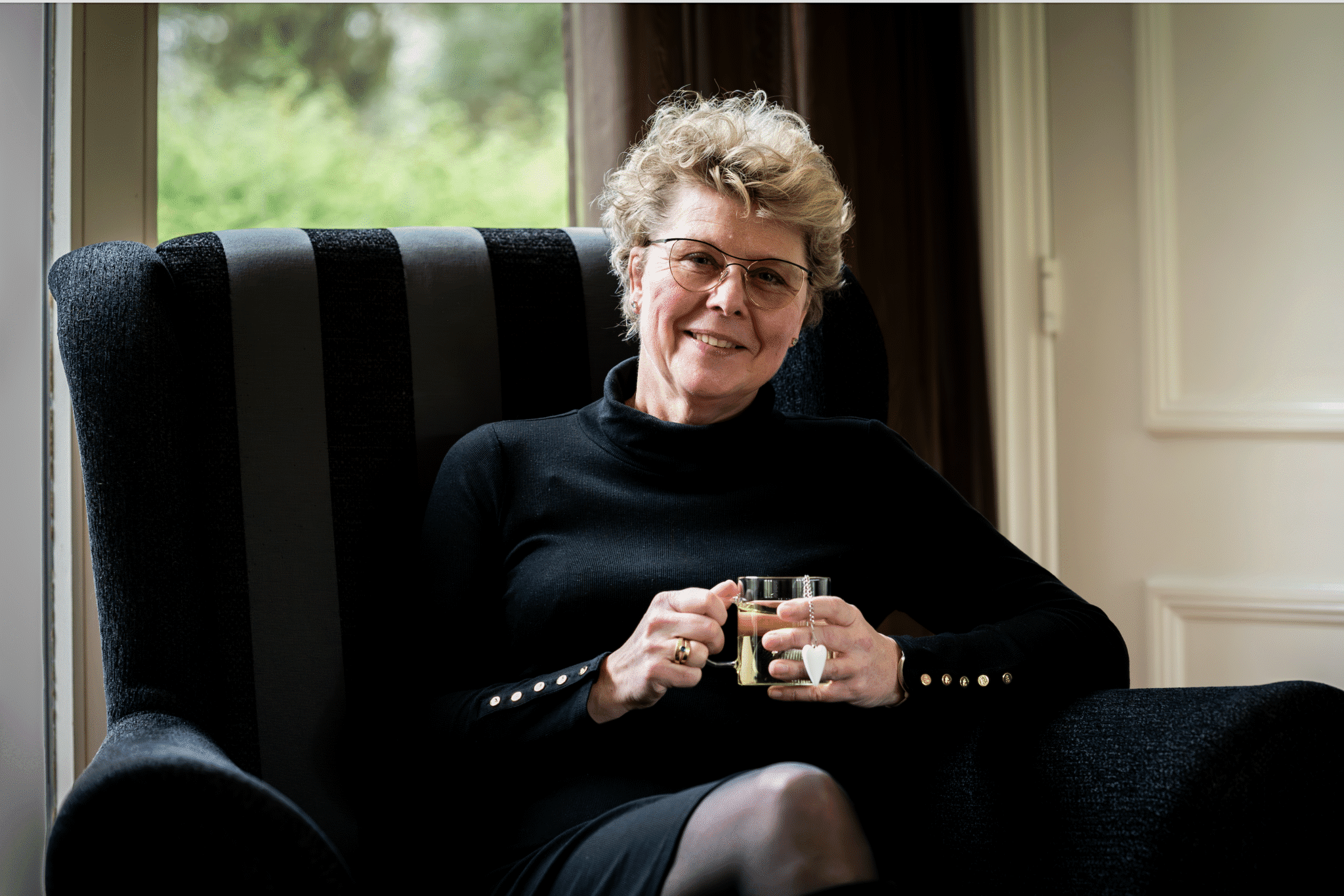 Fleur achter Chocoladekaravaan